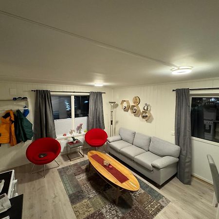Strandveien 71 Skjervoy 外观 照片